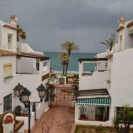Puerto De La Duquesa Beach Apartment Castillo de Sabinillas Ngoại thất bức ảnh