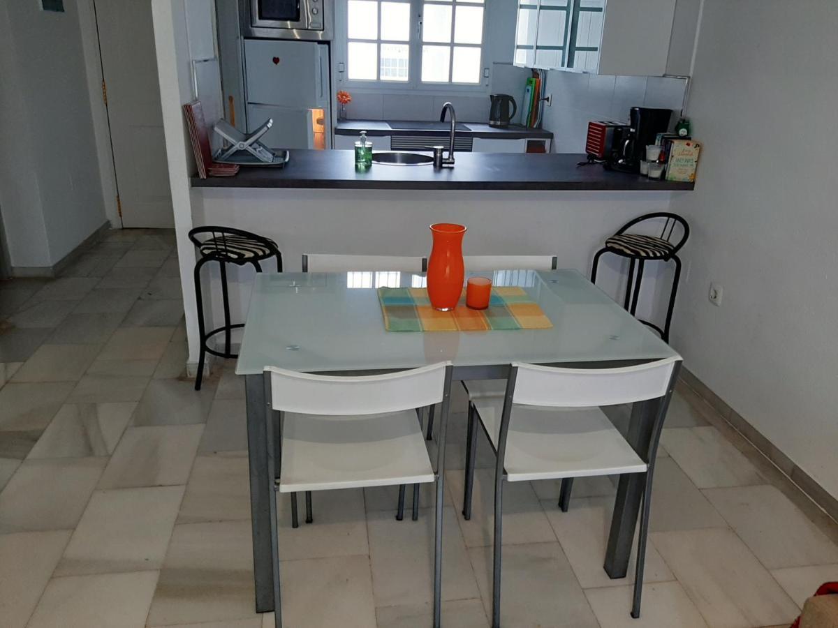 Puerto De La Duquesa Beach Apartment Castillo de Sabinillas Ngoại thất bức ảnh
