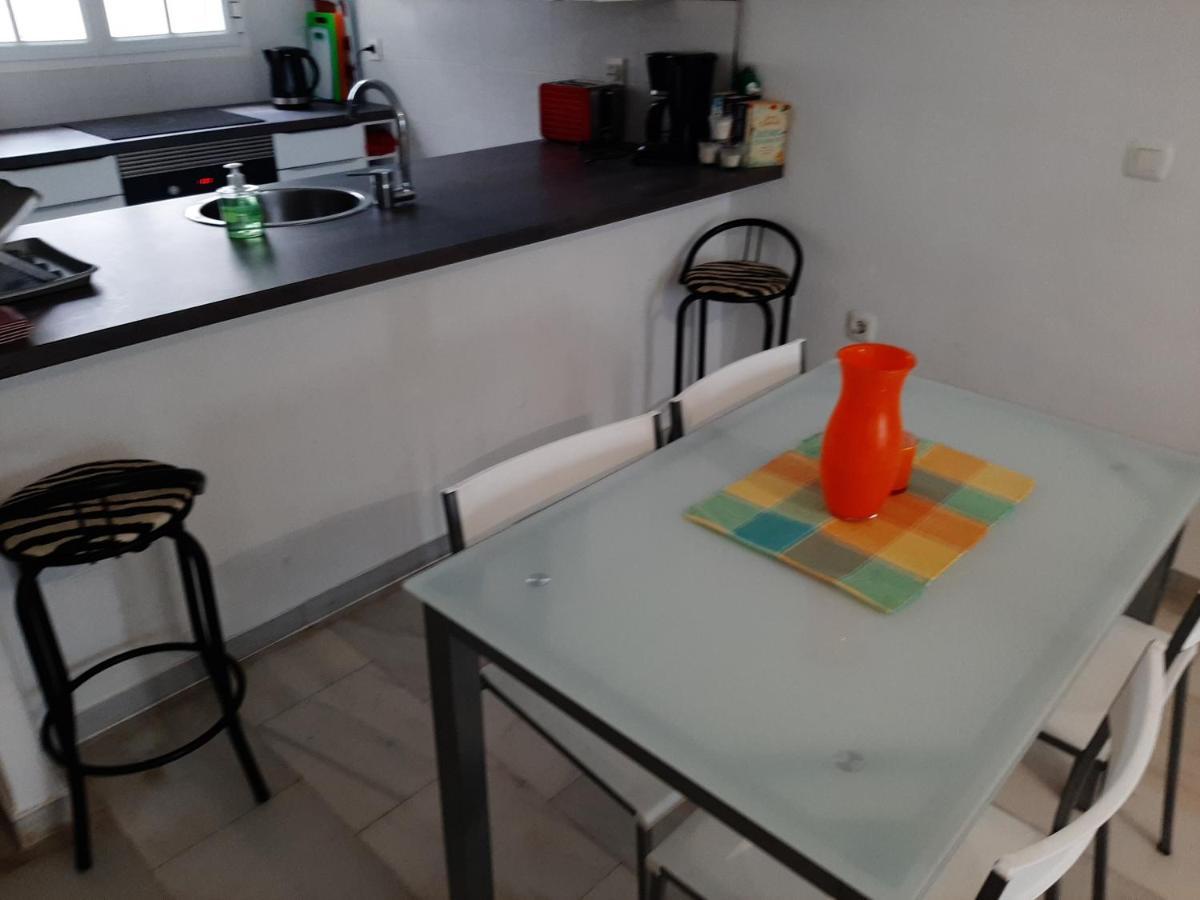 Puerto De La Duquesa Beach Apartment Castillo de Sabinillas Ngoại thất bức ảnh