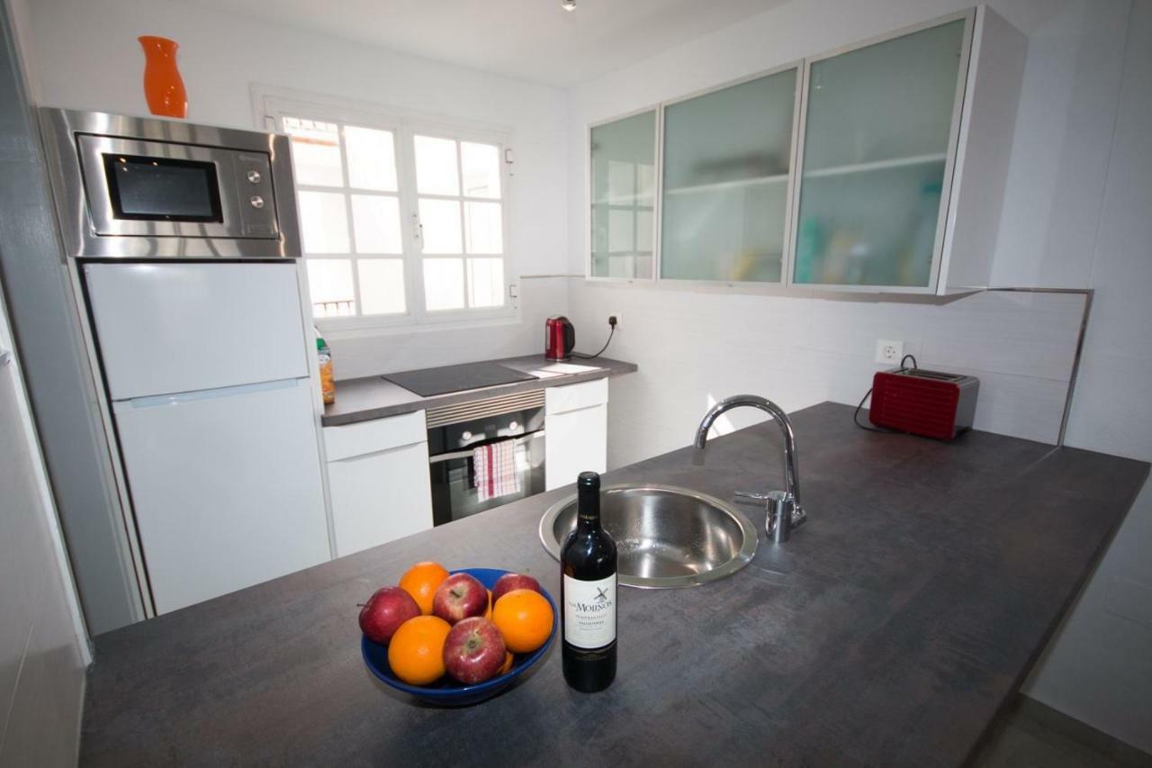 Puerto De La Duquesa Beach Apartment Castillo de Sabinillas Ngoại thất bức ảnh