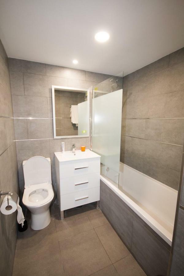 Puerto De La Duquesa Beach Apartment Castillo de Sabinillas Ngoại thất bức ảnh