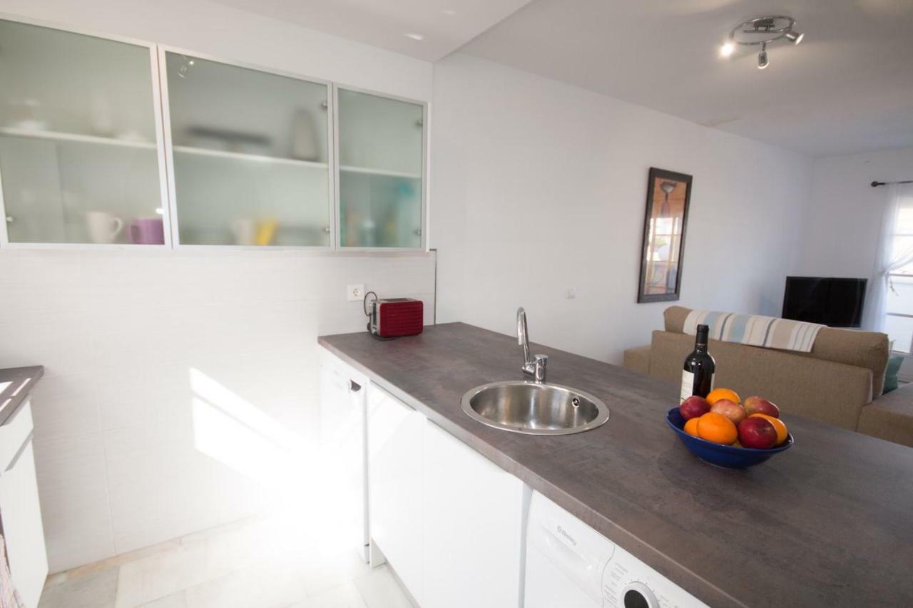Puerto De La Duquesa Beach Apartment Castillo de Sabinillas Ngoại thất bức ảnh