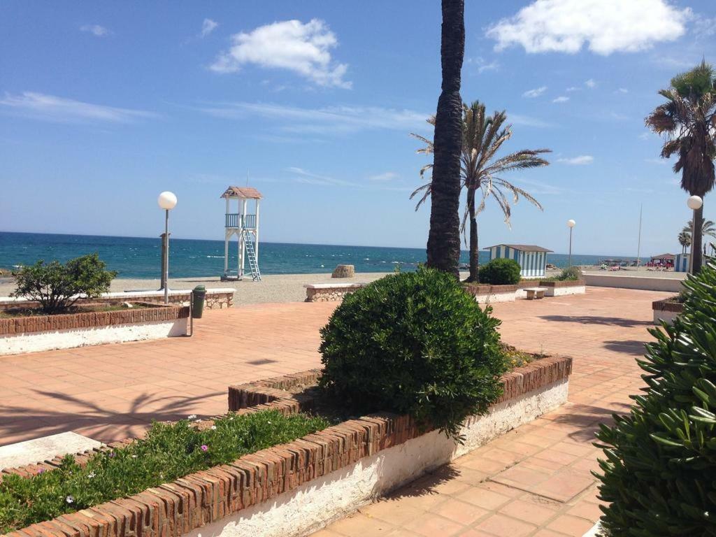 Puerto De La Duquesa Beach Apartment Castillo de Sabinillas Ngoại thất bức ảnh